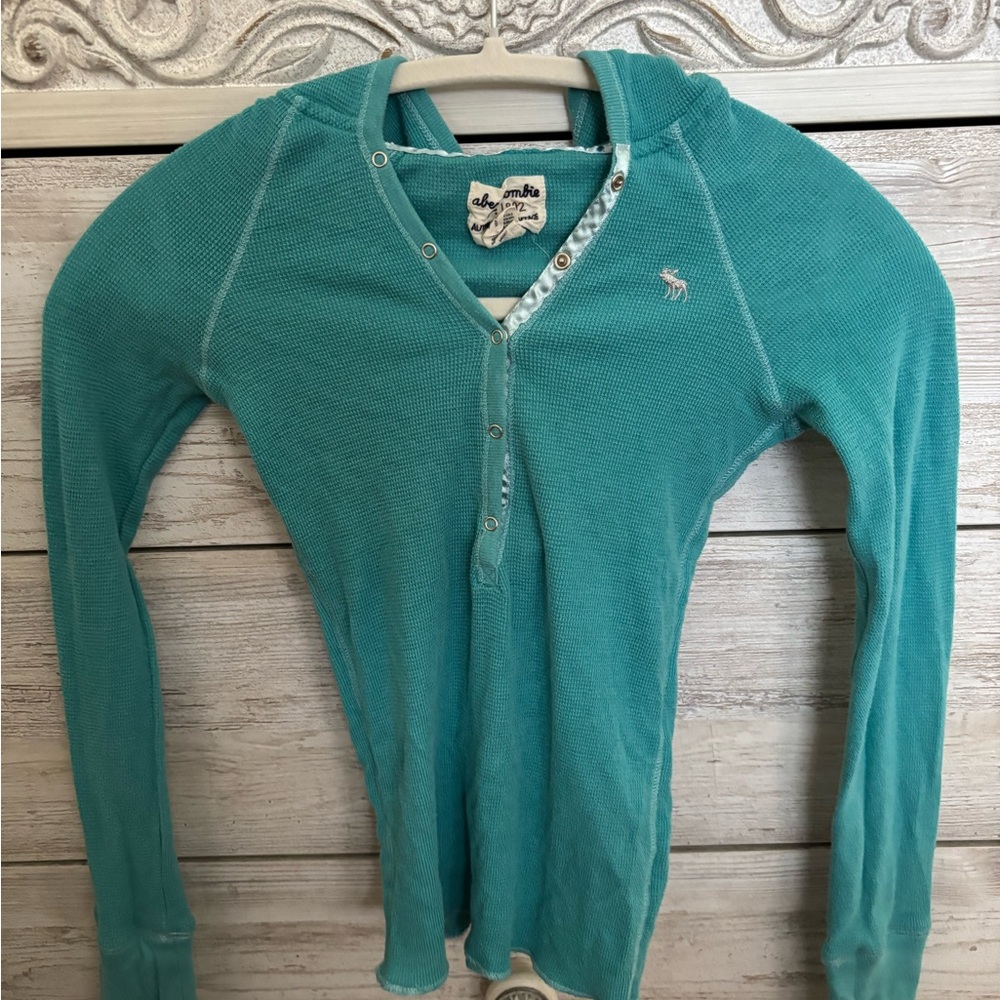 Abercrombie & Fitch Turquoise Button-Up Top